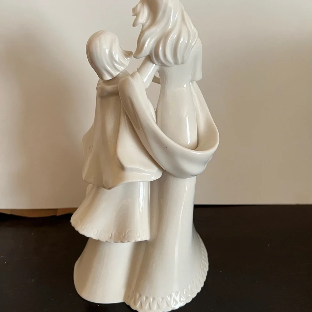Porcelain  Statue Lasting Memories Sisters & Friends by Kim Lawrence for Enesco! - Picture 3 of 5